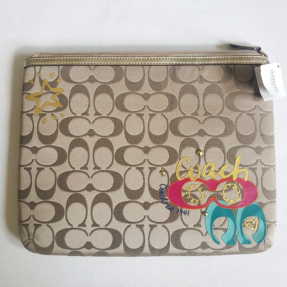 Coach Accessories Coach Daisy Pop Tablet Sleeve Poshmark